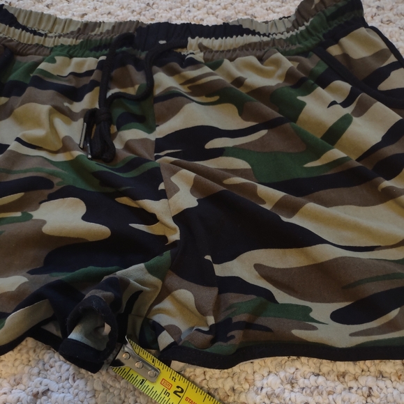 Camouflage Shorts - Picture 9 of 13